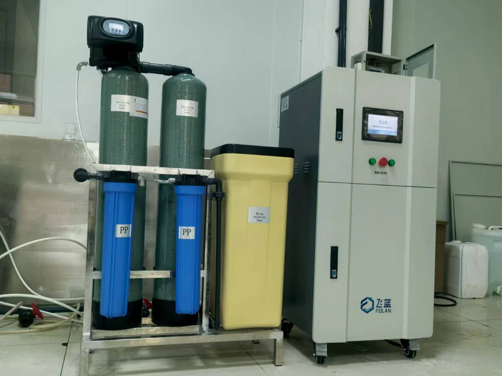 Hypochlorous acid generator