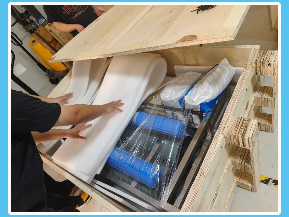 Hypochlorous acid generator packaging