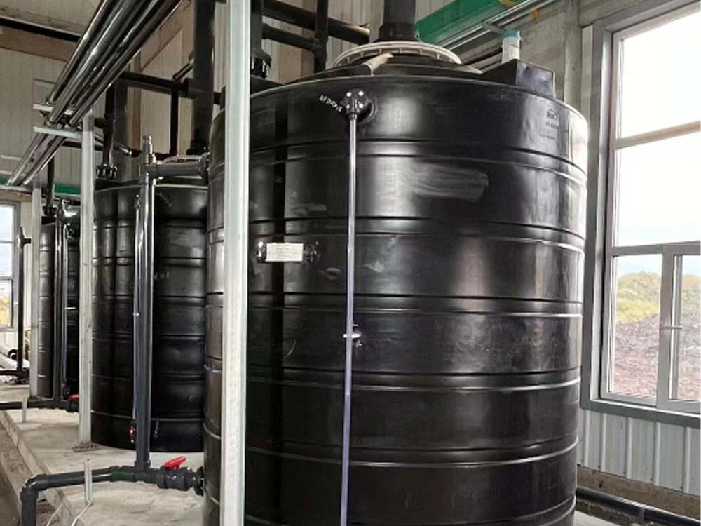 Sodium hypochlorite generator on-site