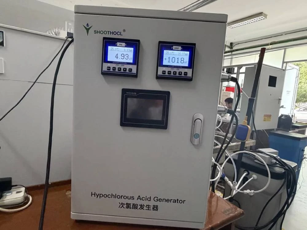 Hypochlorous acid generator