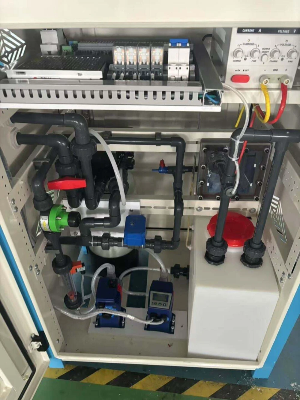 Sodium hypochlorite generator system
